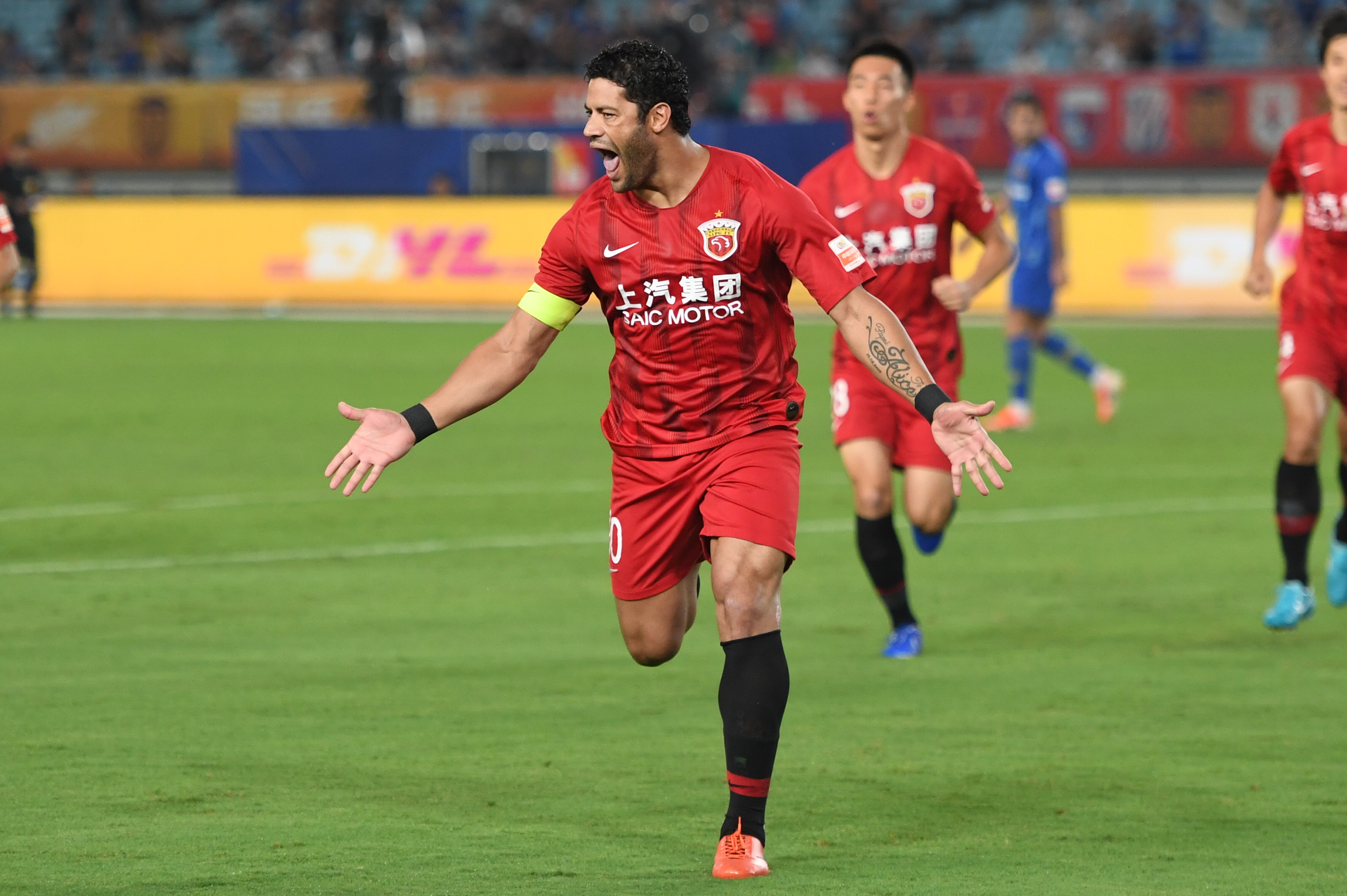 外线偏冷 外线偏冷